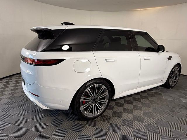 2026 Land Rover Range Rover Sport 7
