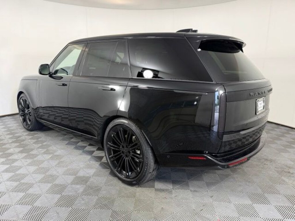 New 2026 Land Rover Range Rover SE SUV