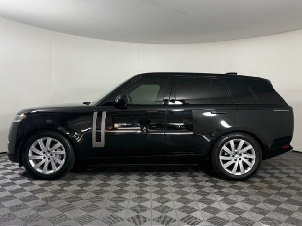 Used 2025 Land Rover Range Rover SE SUV