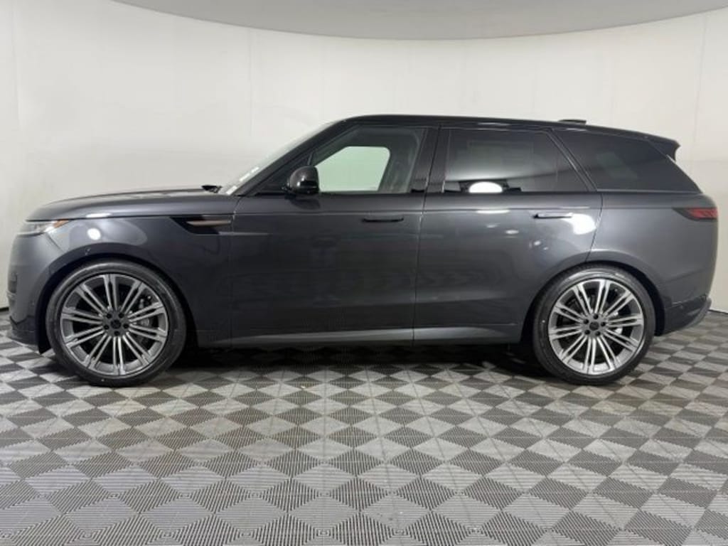 New 2026 Land Rover Range Rover Sport Dynamic SE SUV