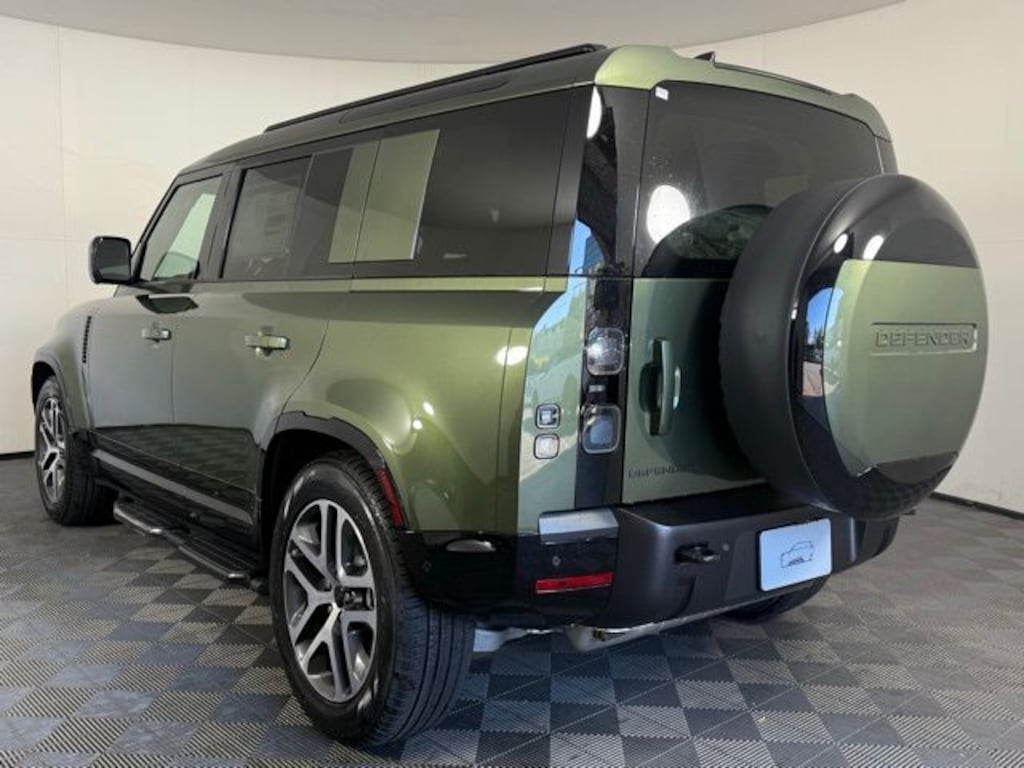 New 2026 Land Rover Defender 110 X-Dynamic SE SUV