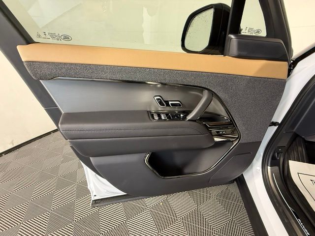 2026 Land Rover Range Rover Sport 12