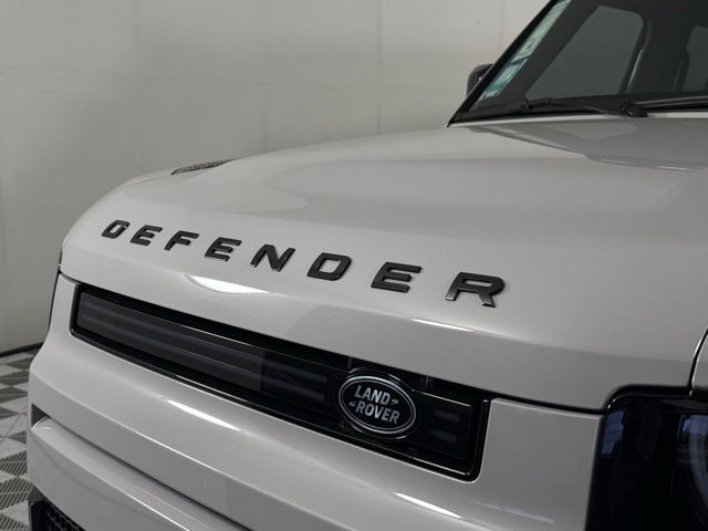 2026 Land Rover Defender S - Photo 19