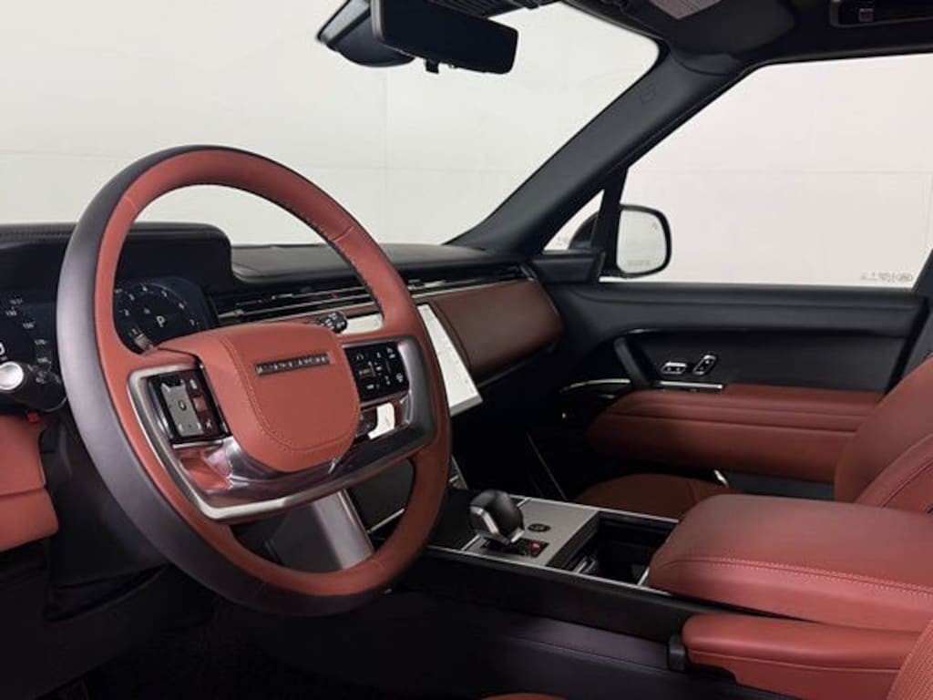 New 2025 Land Rover Range Rover SV Signature Suite SUV