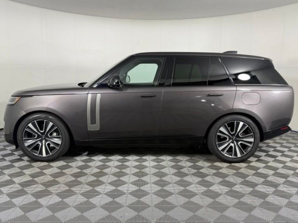 Used 2023 Land Rover Range Rover Plug-In Hybrid SE SUV