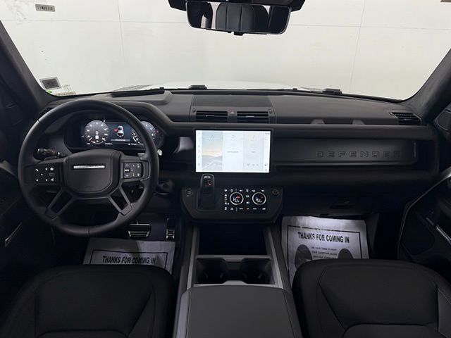 2025 Land Rover Defender V8 - Photo 24