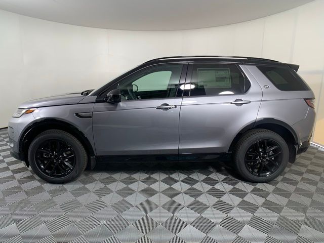 2024 Land Rover Discovery Sport SE photo 3