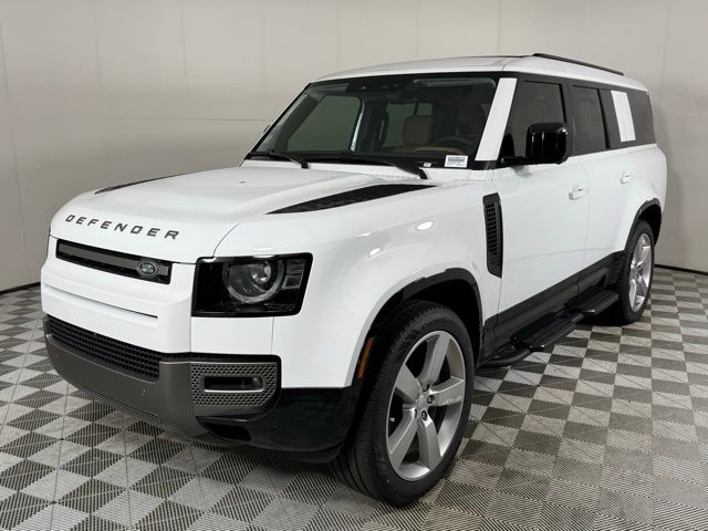 2025 Land Rover Defender 130 X-Dynamic SE photo 2