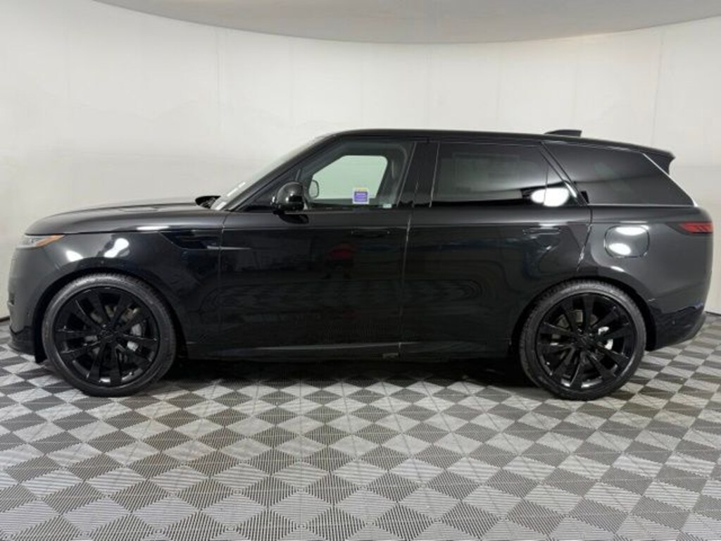 New 2026 Land Rover Range Rover Sport Dynamic SE SUV