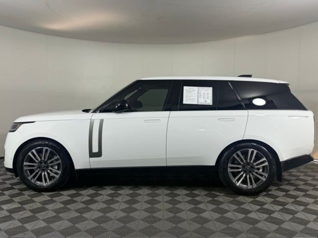 Used 2025 Land Rover Range Rover SE SUV