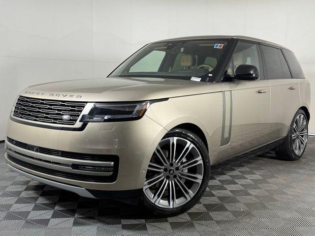 2025 Land Rover Range Rover SE's photo