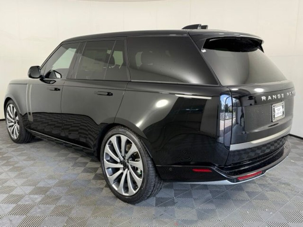 New 2026 Land Rover Range Rover SE SUV
