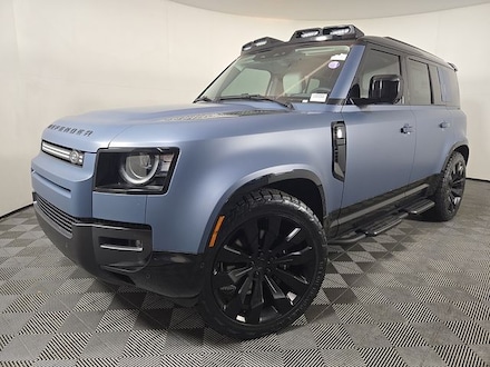 2026 Land Rover Defender 110 X-Dynamic SE SUV