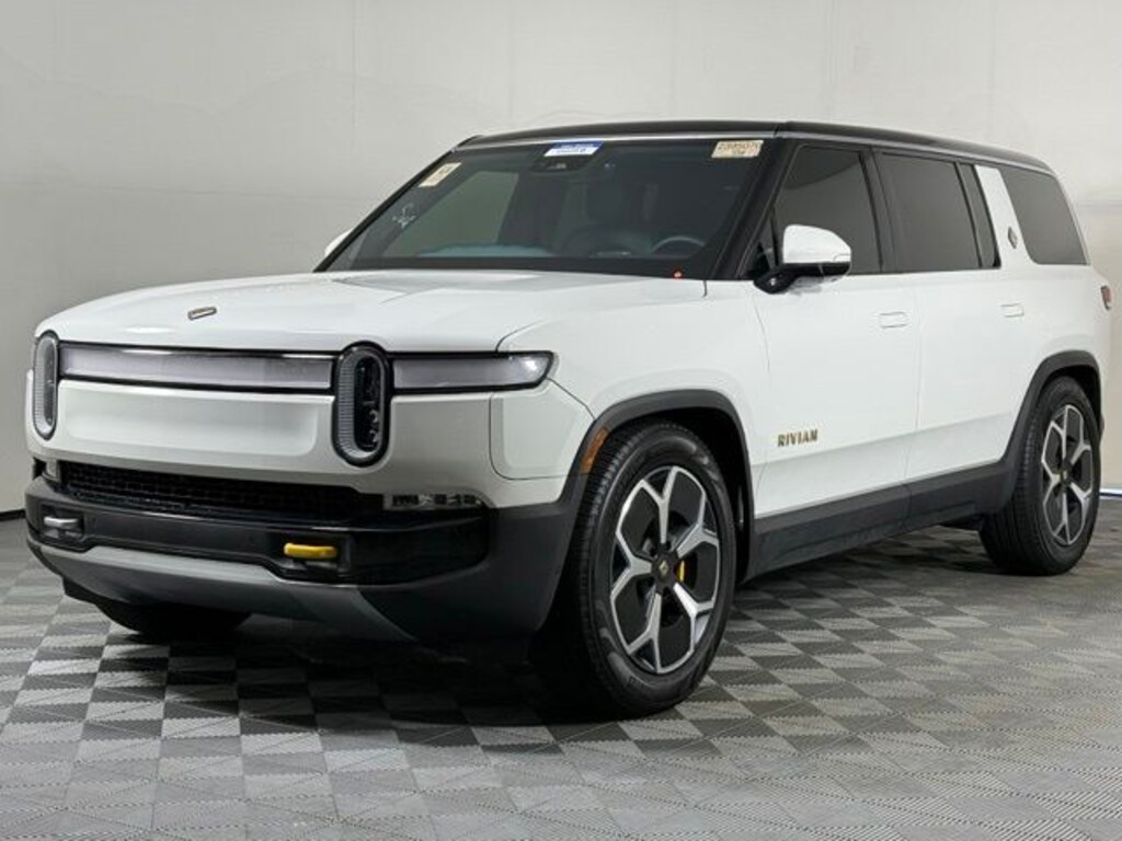 Used 2024 Rivian R1S Adventure SUV