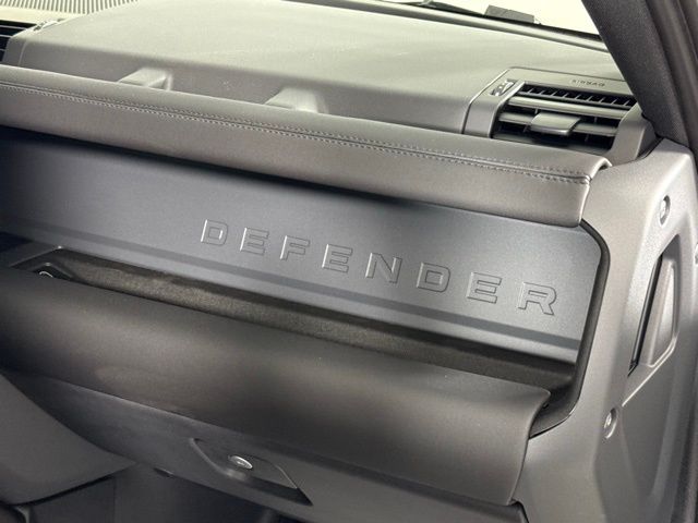 2026 Land Rover Defender S - Photo 43