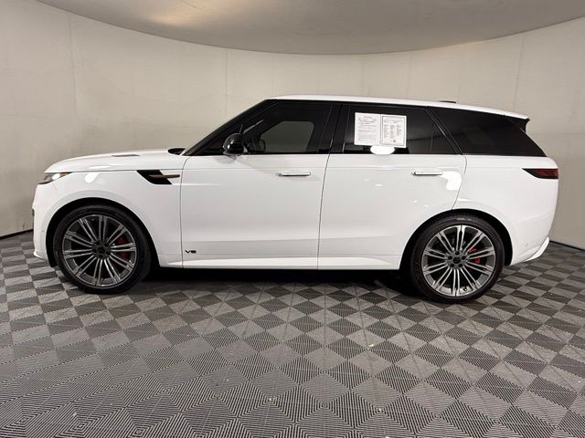 2026 Land Rover Range Rover Sport 3