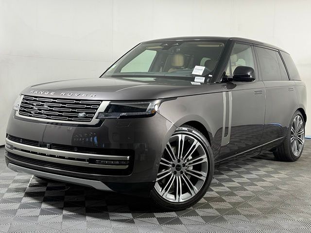 2026 Land Rover Range Rover 3.0 SE LWB 7's photo