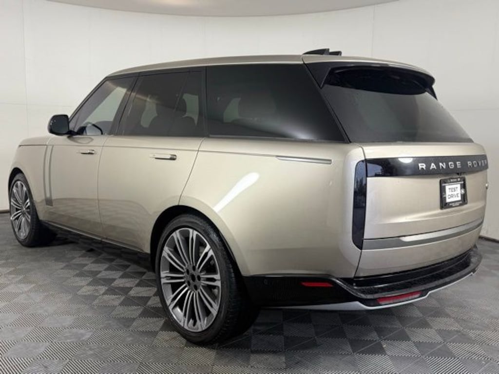Used 2023 Land Rover Range Rover SE SUV