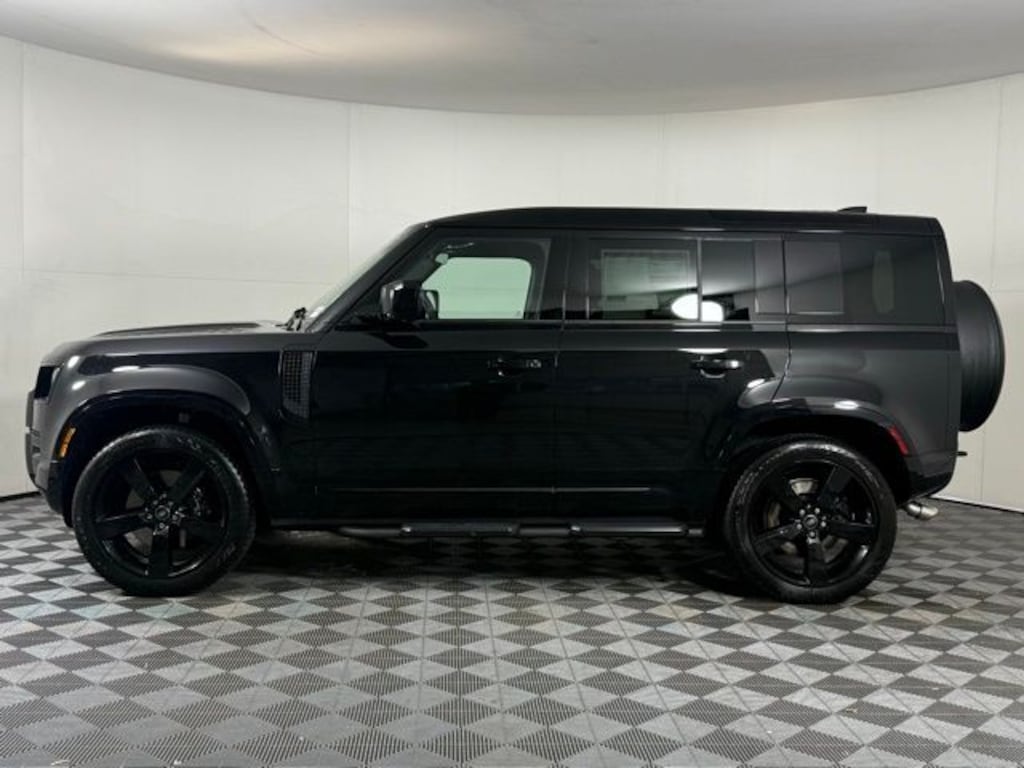 New 2025 Land Rover Defender 110 V8 SUV