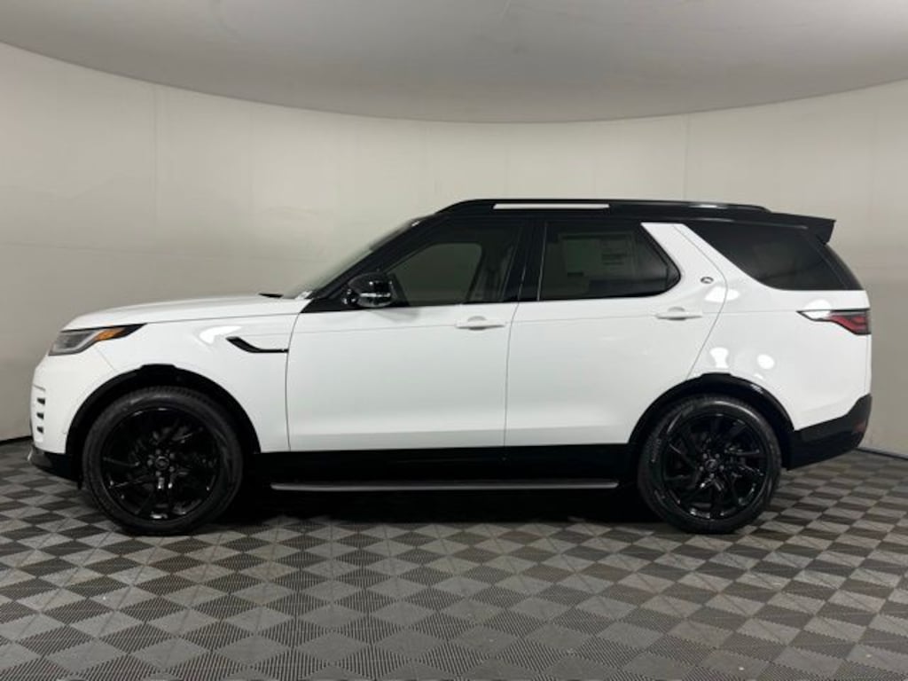 Certified 2025 Land Rover Discovery Dynamic SE SUV