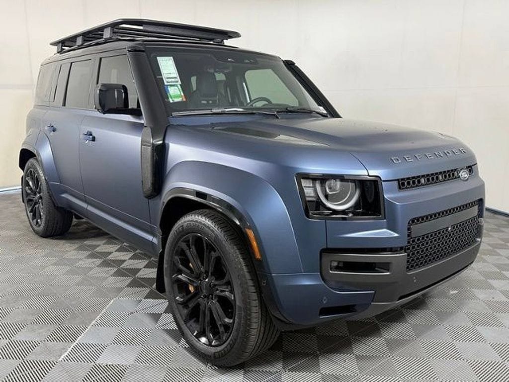2026 Land Rover Defender OCTA - Photo 8