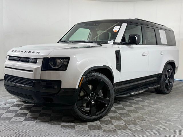 2026 Land Rover Defender 130 X-Dynamic SE P400's photo