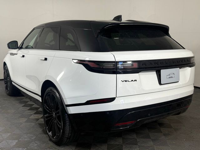 2026 Land Rover Range Rover Velar SE photo 4