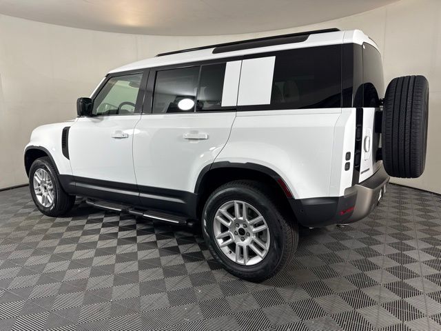 2026 Land Rover Defender 110 S photo 4
