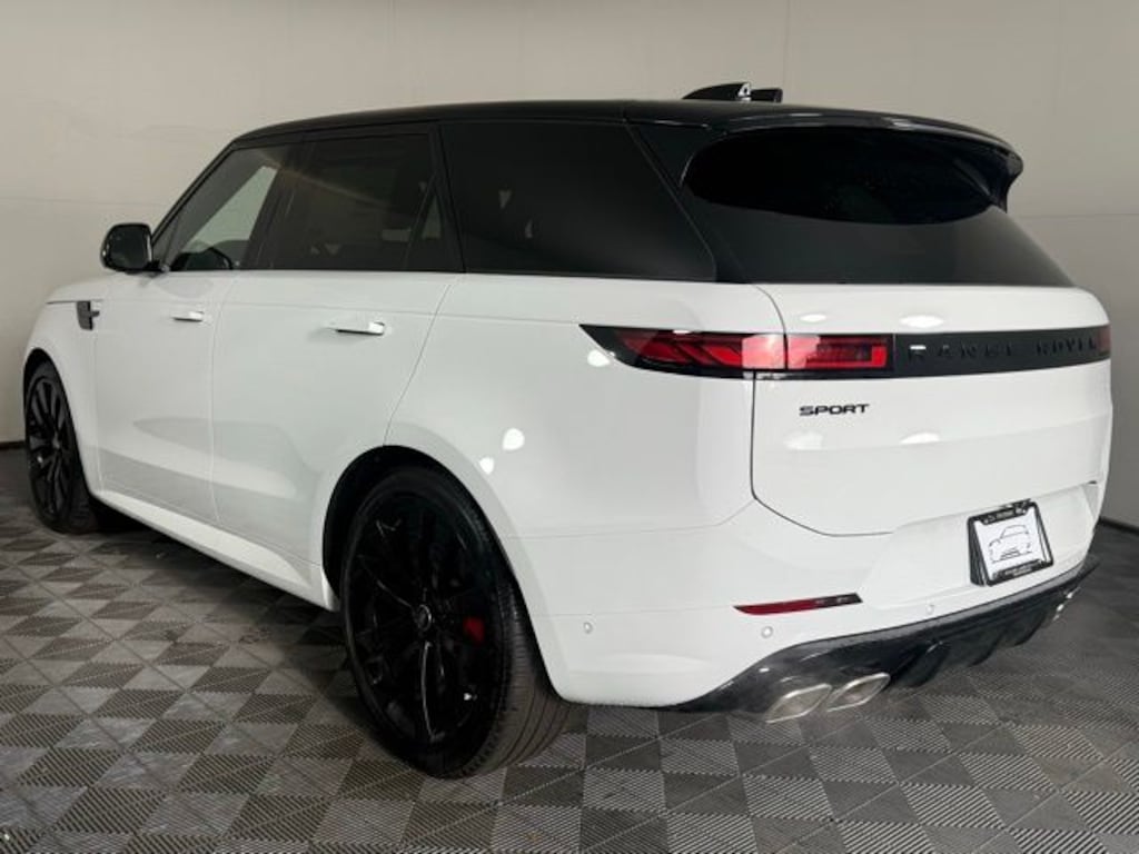 New 2025 Land Rover Range Rover Sport Dynamic SE SUV