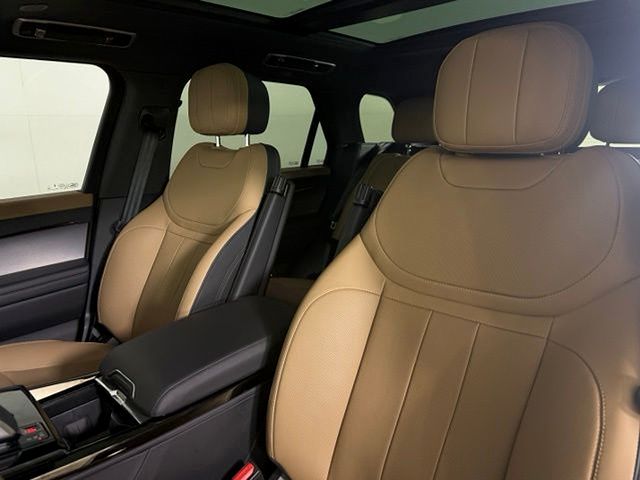 2025 Land Rover Range Rover Sport 6