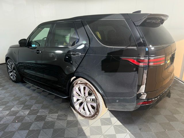 2025 Land Rover Discovery SE photo 4