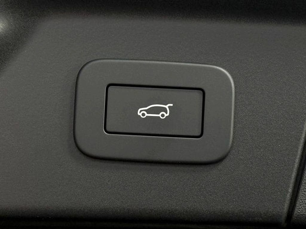 2026 Land Rover Range Rover Velar S - Photo 18