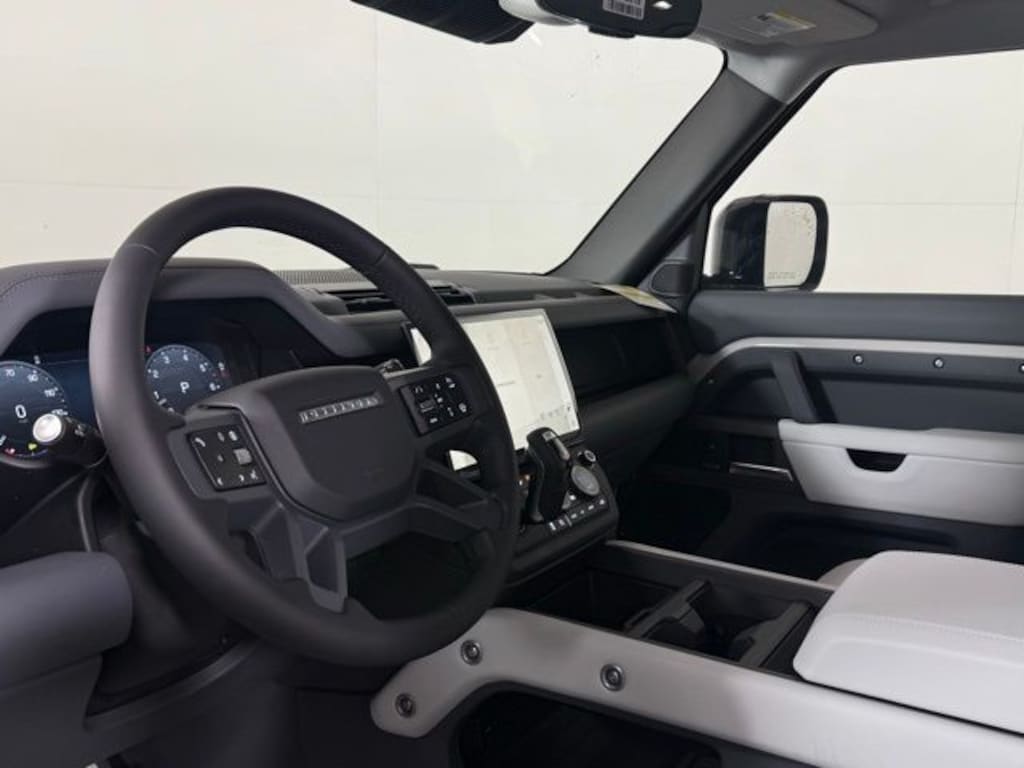 New 2026 Land Rover Defender 110 400PS X-Dynamic SE SUV