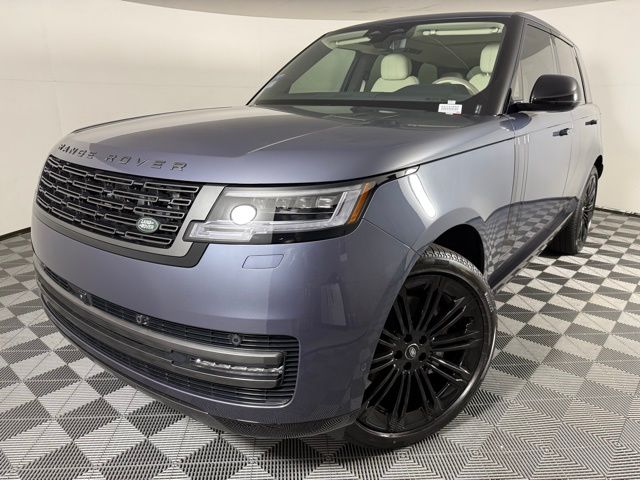 2025 Land Rover Range Rover SE photo 2