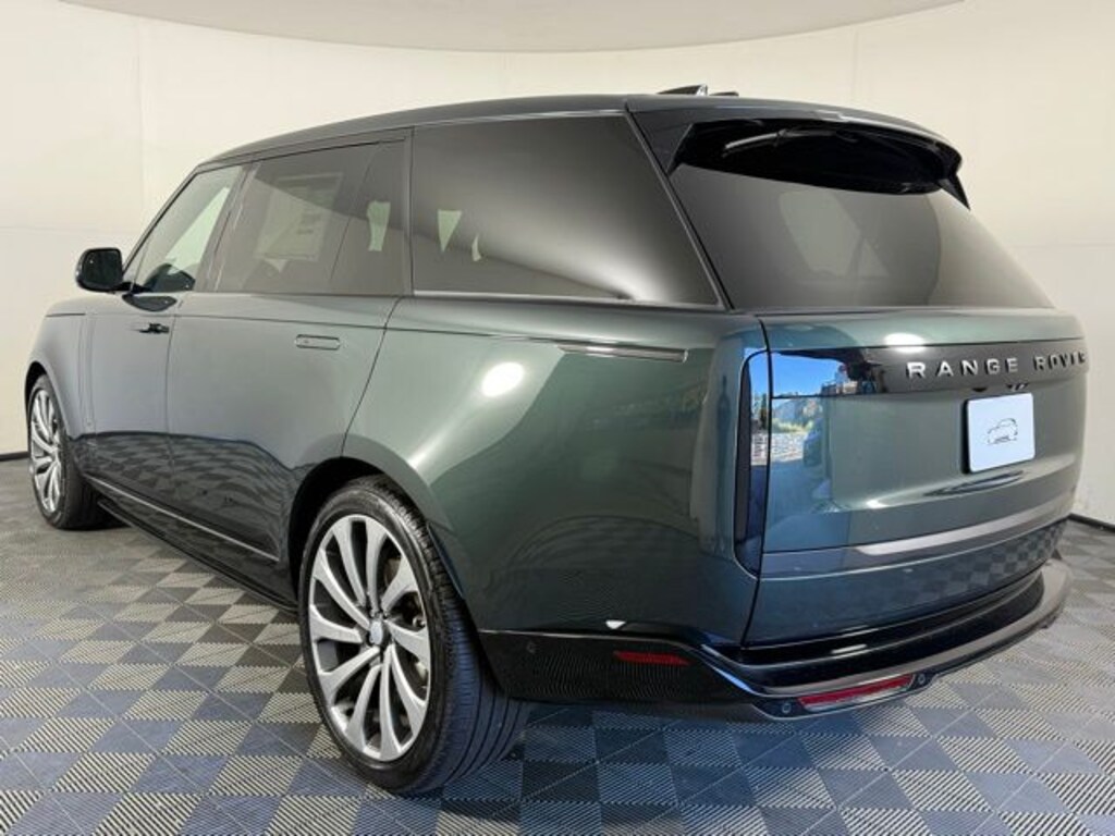 New 2025 Land Rover Range Rover SE SUV