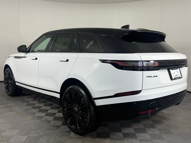 2026 Land Rover Range Rover Velar SE photo 4