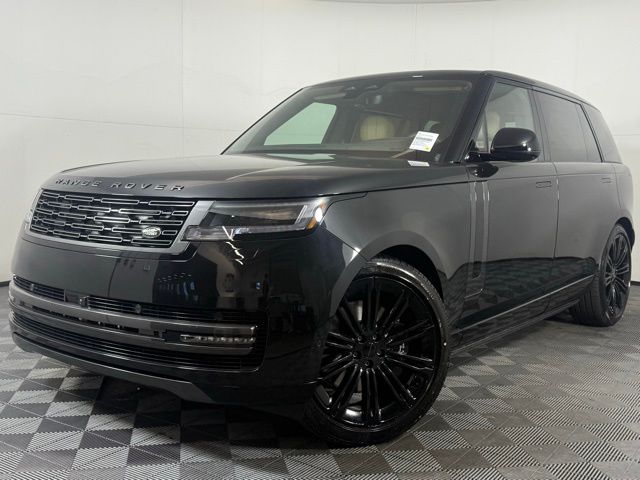 2026 Land Rover Range Rover SE's photo
