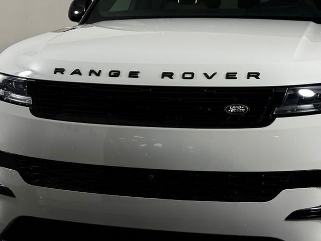 2025 Land Rover Range Rover Sport 12