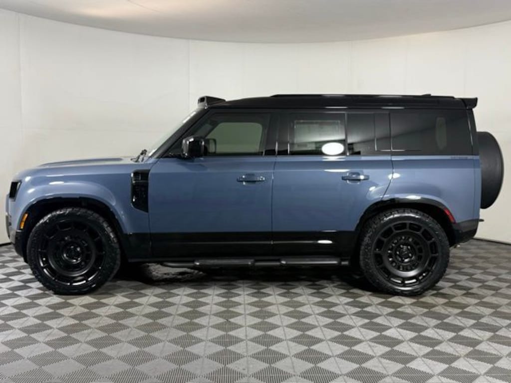 New 2026 Land Rover Defender 110 400PS X-Dynamic SE SUV