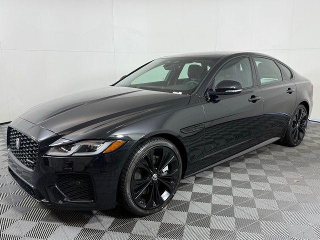 2024 Jaguar XF R-Dynamic SE photo 2