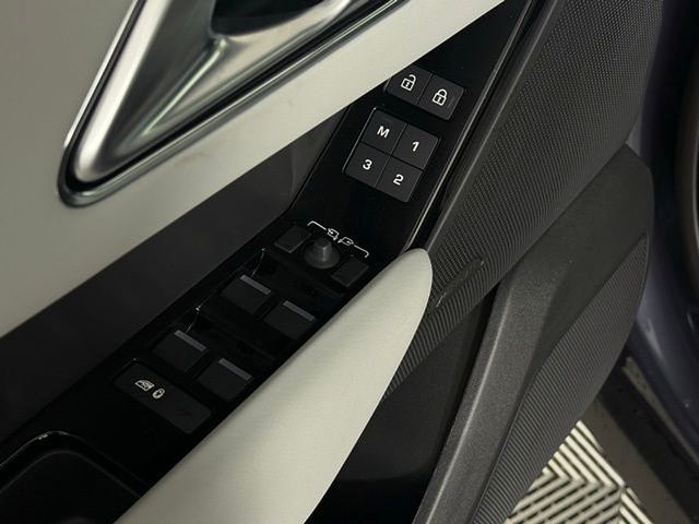 2026 Land Rover Range Rover Velar S - Photo 28