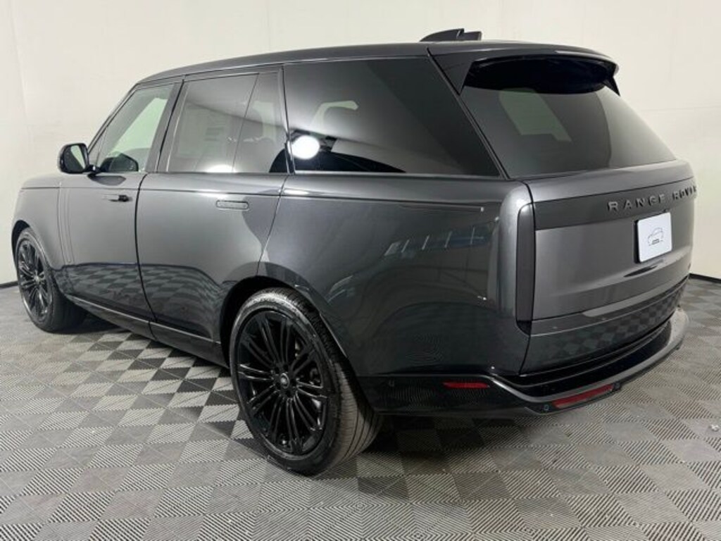 New 2025 Land Rover Range Rover SE SUV