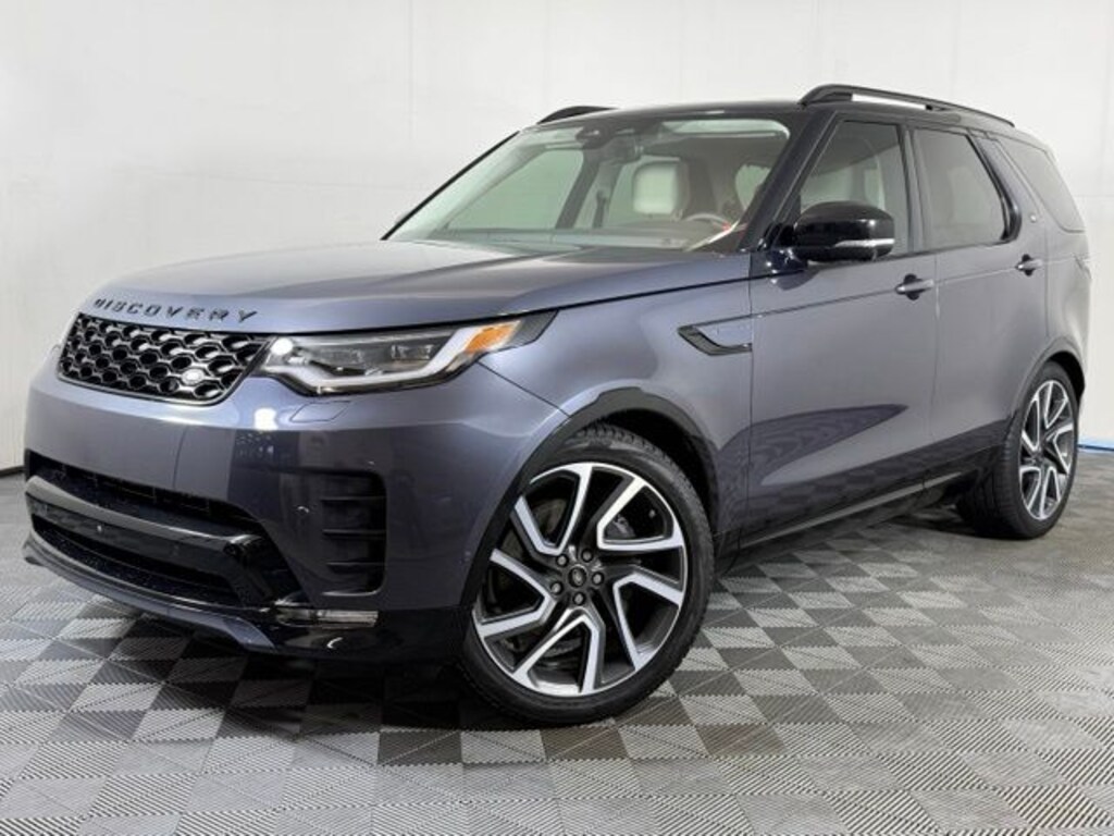 Used 2025 Land Rover Discovery Dynamic SE SUV