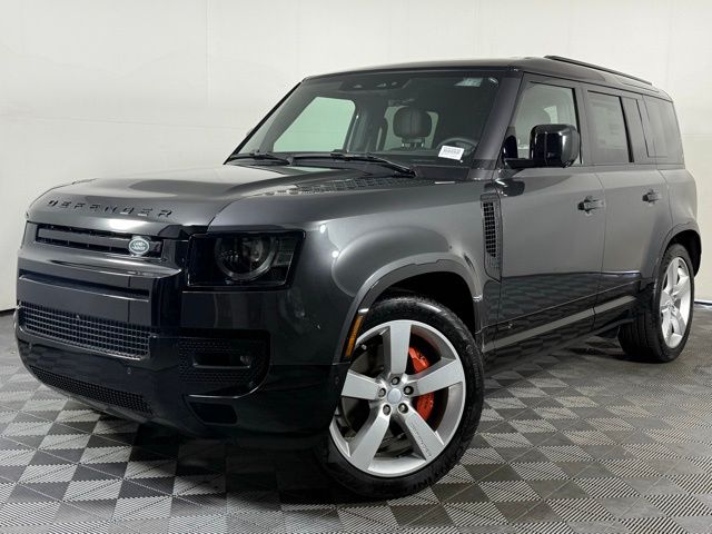 2025 Land Rover Defender X's photo