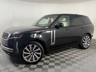 2025 Land Rover Range Rover SE SUV