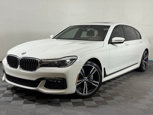 2018 BMW 7 Series 740i's photo