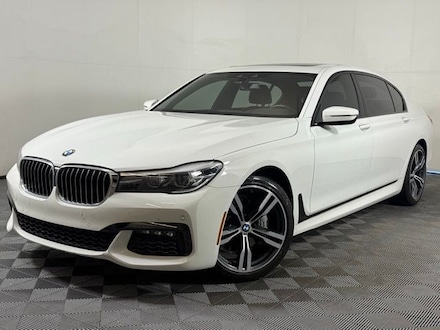 2018 BMW 7 Series 740i Sedan