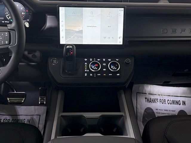 2025 Land Rover Defender V8 - Photo 26