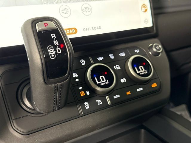 2026 Land Rover Defender S - Photo 29
