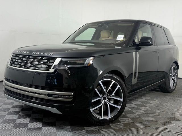2026 Land Rover Range Rover SE's photo